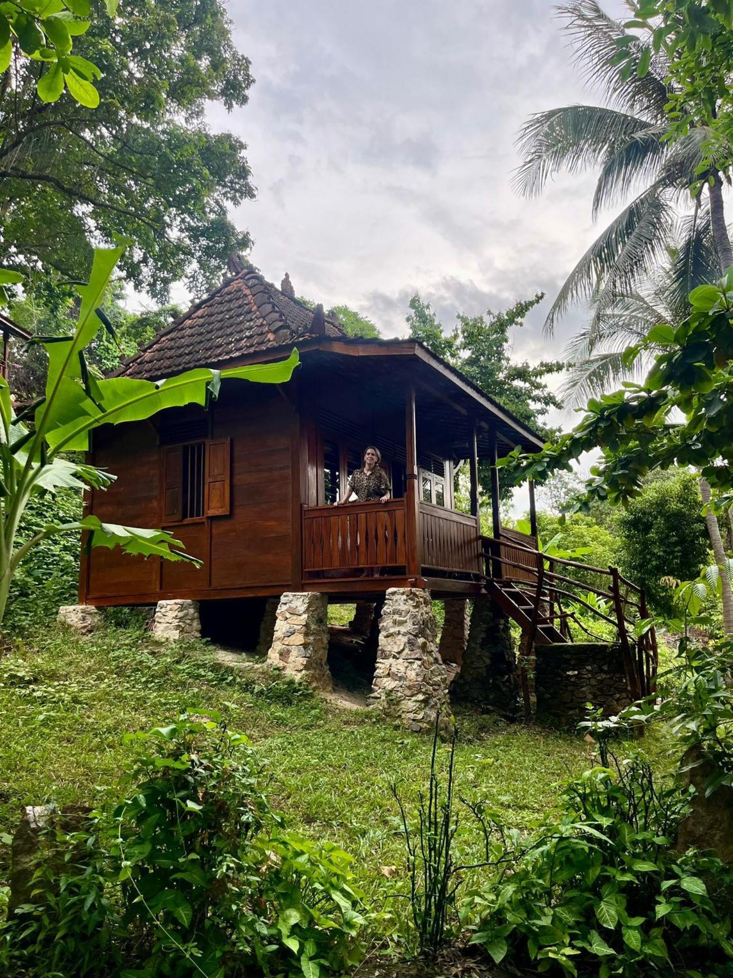 Alam Kita Hotel Karimunjawa Exterior foto